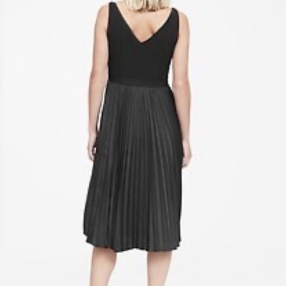 Banana Republic Pleated Fit Flare Sleeveless Dress - Picture 3 of 14
